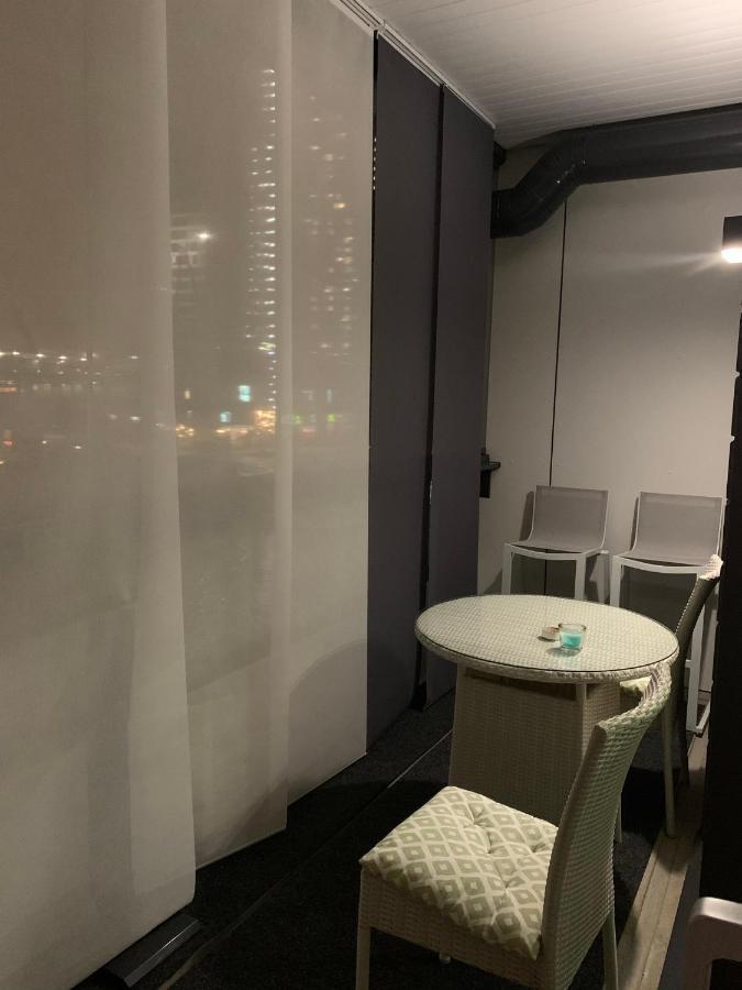 Sea View Lux Kalasatama Romantic Studio - Balcony & Coffee& Tee, Wifi, Gym &Sauna 赫尔辛基 外观 照片